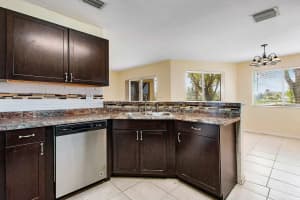 8460 40th Street, Coral Springs, FL 33065 - MLS#B26016964