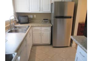106 Lake Dora Drive, West Palm Beach, FL 33411 - MLS#B26016966