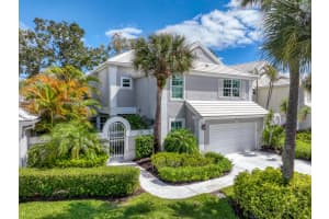 16 Windsor Lane, Palm Beach Gardens, FL 33418 - MLS#B26016975