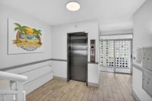 111 Shore Court, North Palm Beach, FL 33408 - MLS#B26016977