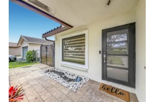 1820 93rd Terrace, Coral Springs, FL 33071 - MLS#B26016979