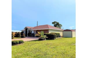 2075 4th Avenue, Vero Beach, FL 32962 - MLS#B26016997