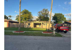 8122 Nw 73rd Avenue, Tamarac, Fl 33321, Tamarac