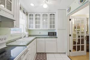 112 Lake Anne Drive, West Palm Beach, FL 33411 - MLS#B26017026