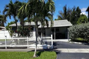 2411 2nd Terrace, Pompano Beach, FL 33064 - MLS#B26017081