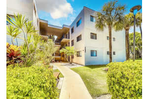 5370 Las Verdes Circle, Delray Beach, FL 33484 - MLS#B26017082