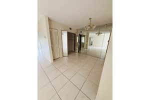 5370 Las Verdes Circle, Delray Beach, FL 33484 - MLS#B26017082