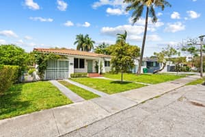 2135 26th Street, Miami, FL 33133 - MLS#B26017096