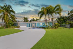 1530 Sunshine Avenue, Port Saint Lucie, FL 34952 - MLS#B26017102