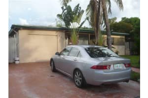 701 74th Avenue, Hollywood, FL 33024 - MLS#B26017103