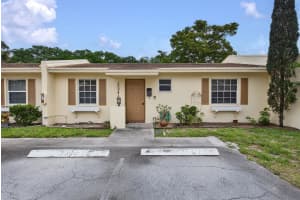 3004 69th Court, Fort Lauderdale, FL 33309 - MLS#B26017145