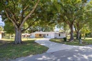 7205 Lakeland Boulevard, Fort Pierce, FL 34951 - MLS#B26017148
