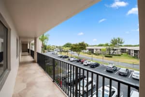 9783 Belfort Circle, Tamarac, FL 33321 - MLS#B26017175
