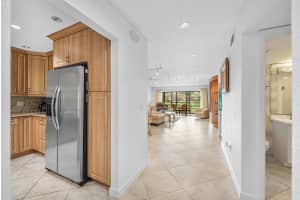 22 Westgate Lane, Boynton Beach, FL 33436 - MLS#B26017185