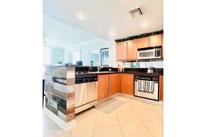 610 Clematis Street, West Palm Beach, FL 33401 - MLS#B26017193