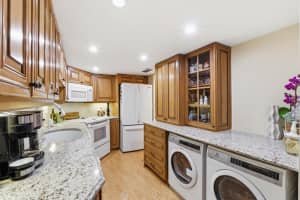 6043 Bayview Drive, Fort Lauderdale, FL 33308 - MLS#B26017222