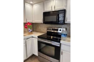300 Palmwood Place, Boca Raton, FL 33431 - MLS#B26017238