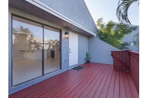 7 Crossings Circle, Boynton Beach, FL 33435 - MLS#B26017246