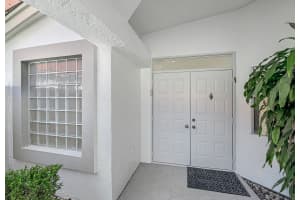 9758 Harbour Lake Circle, Boynton Beach, FL 33437 - MLS#B26017252