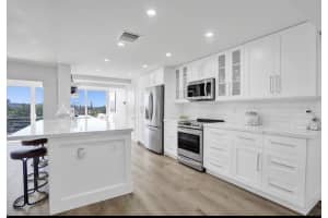 3080 47th Court, Fort Lauderdale, FL 33308 - MLS#B26017289