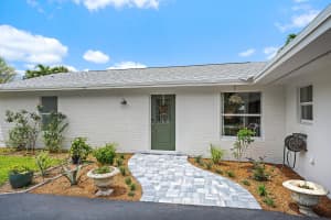 9831 Hyacinth Cir Circle, Palm Beach Gardens, FL 33410 - MLS#B26017292