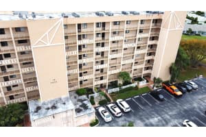 7076 Huntington Lane, Delray Beach, FL 33446 - MLS#B26017322