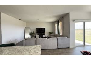 1040 Cambridge Drive, Winter Haven, FL 33881 - MLS#B26017344