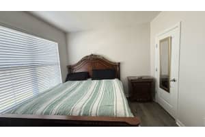 1040 Cambridge Drive, Winter Haven, FL 33881 - MLS#B26017344