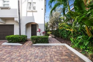 3237 13th Street, Pompano Beach, FL 33062 - MLS#B26017363