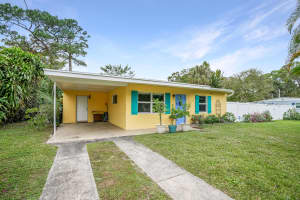 1815 30th Street, Fort Pierce, FL 34947 - MLS#B26017372
