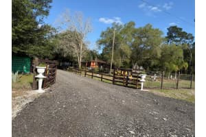 235 Sendero Street, Clewiston, FL 33440 - MLS#B26017409