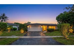 8270 66th Terrace, Tamarac, FL 33321 - MLS#B26017448