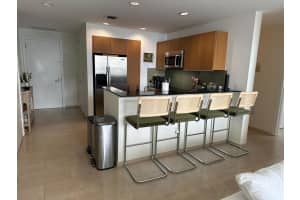 1060 Brickell Avenue, Miami, FL 33131 - MLS#B26017466