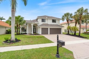 19887 Dinner Key Drive, Boca Raton, FL 33498 - MLS#B26017475