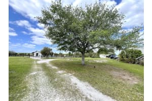 8121 58th Lane, Okeechobee, FL 34972 - MLS#B26017484