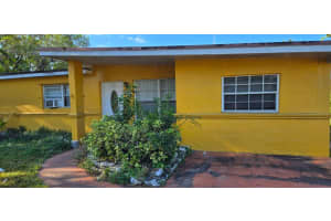 112 Newton Road, West Park, FL 33023 - MLS#B26017508