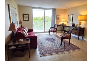2560 Ocean Boulevard, Palm Beach, FL 33480 - MLS#B26017509