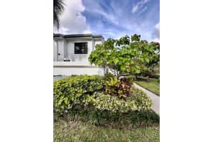 7449 Glendevon Lane, Delray Beach, FL 33446 - MLS#B26017511