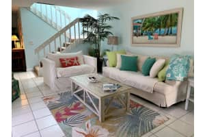 825 Center Street, Jupiter, FL 33458 - MLS#B26017531