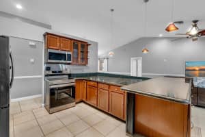 5270 73rd Way, Lauderhill, FL 33319 - MLS#B26017557