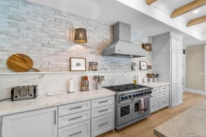 18 15th Street, Delray Beach, FL 33444 - MLS#B26017573