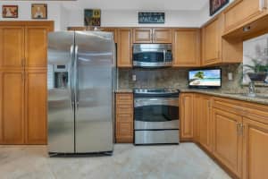 7351 Kinghurst Drive, Delray Beach, FL 33446 - MLS#B26017605