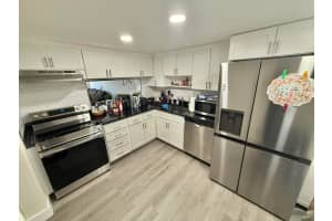 330 2nd Street, Hallandale Beach, FL 33009 - MLS#B26017606