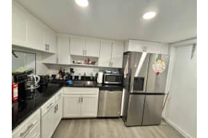 330 2nd Street, Hallandale Beach, FL 33009 - MLS#B26017606