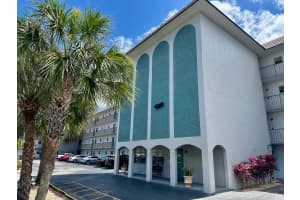 4311 Crystal Lake Drive, Deerfield Beach, FL 33064 - MLS#B26017616