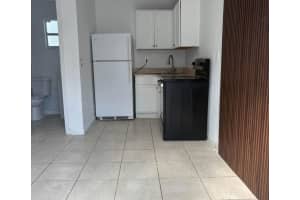 136 24th Avenue, Hollywood, FL 33020 - MLS#B26017655