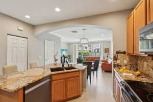 9070 Tremezzo Lane, Boynton Beach, FL 33472 - MLS#B26017658