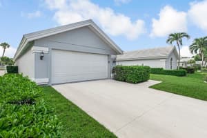 2390 Saratoga Bay Drive, West Palm Beach, FL 33409 - MLS#B26017670