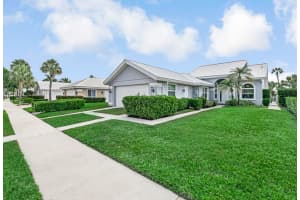 2390 Saratoga Bay Drive, West Palm Beach, FL 33409 - MLS#B26017670