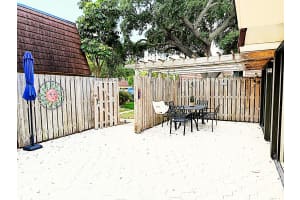 212 2nd Lane, Palm Beach Gardens, FL 33418 - MLS#B26017699